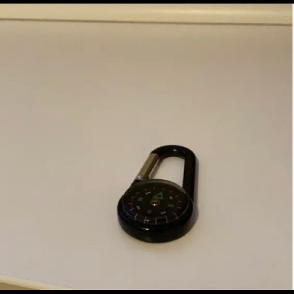 Mini black compass from staples - Picture 1 of 1